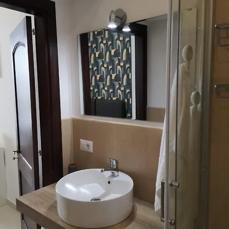 Tulla's 게스트하우스 지아르디니낙소스